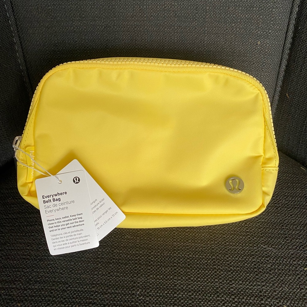 Lululemon Everywhere Belt Bag